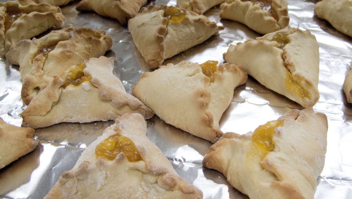 Traditional Purim Foods for Your Seudat Purim